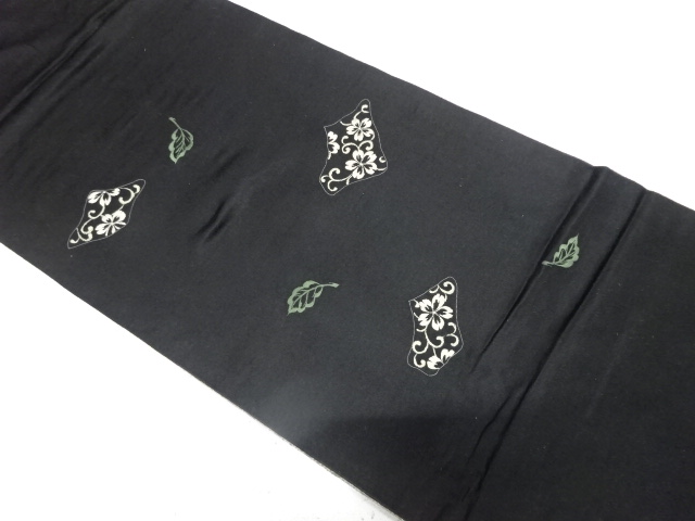 アンティーク　繻子地　花唐草に木の葉模様刺繍昼夜帯（材料）